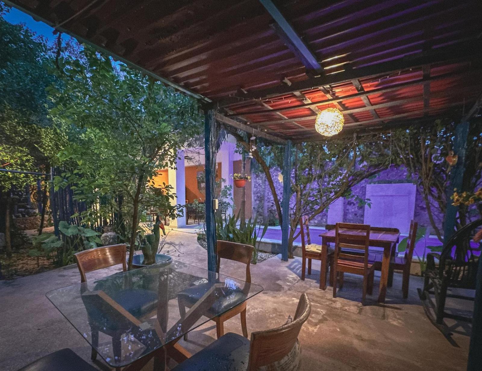 Casa Daniels Guesthouse Valladolid  Exteriör bild